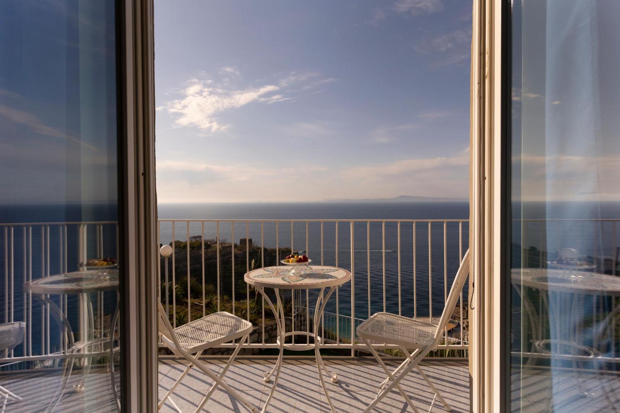 Hotel Villa Lubrense Sorrento Massa Lubrense Eksteriør billede